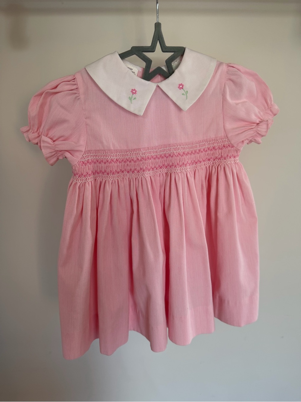 Vintage Raphael Pink Smocked Short-Sleeve Dress with Embroidered White Collar 3
